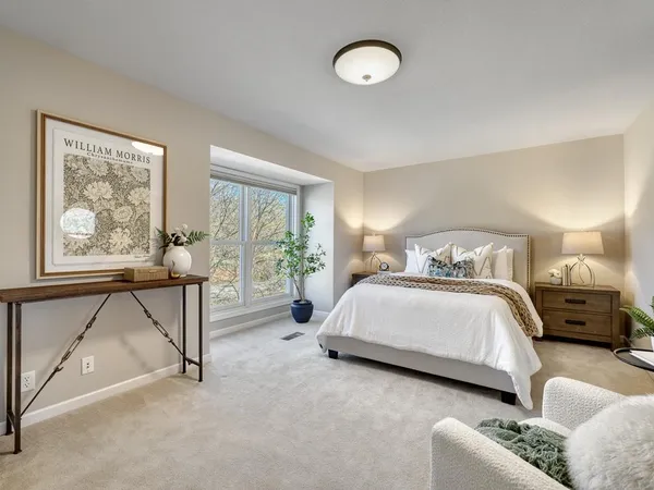 $445,000 | 971 St Paul Avenue, St. Paul, MN 55116