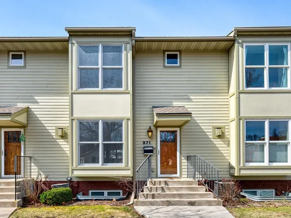 $445,000 | 971 St Paul Avenue, St. Paul, MN 55116