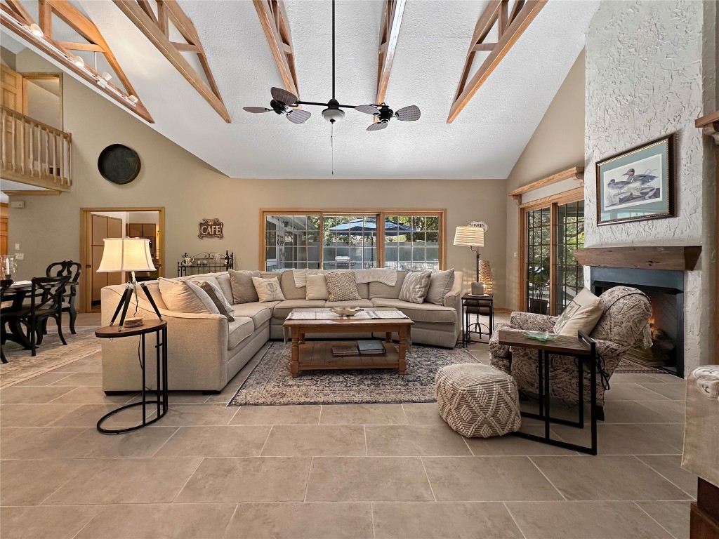 6 Green Winged Teal Road Fernandina Beach, FL 32034 - Photo 15 of 54 Living Room