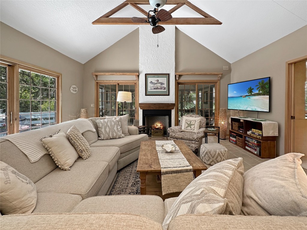 6 Green Winged Teal Road Fernandina Beach, FL 32034 - Photo 9 of 54 Living Room