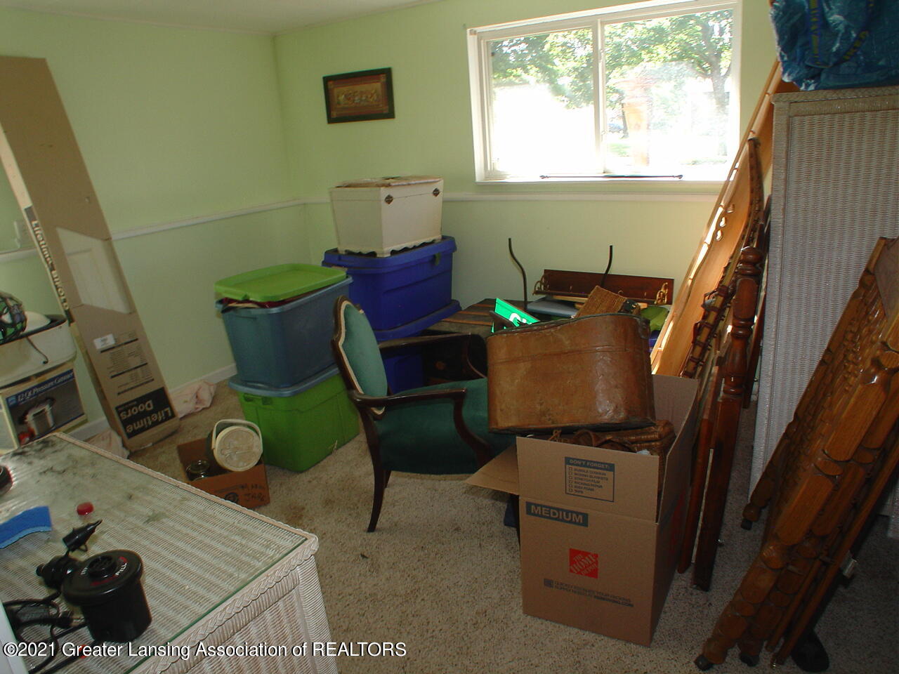 2910 Colchester Road Lansing, MI 48906 - Photo 24 of 53 20. 1st Level Bedroom #3
