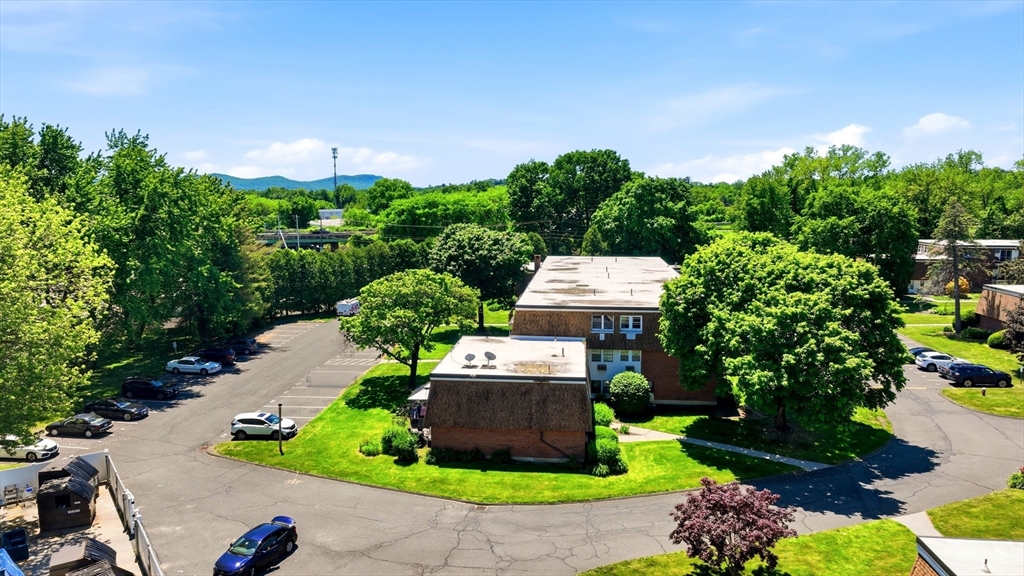 80 Damon Road, Unit 8111 Northampton, MA 01060 - Photo 23 of 31