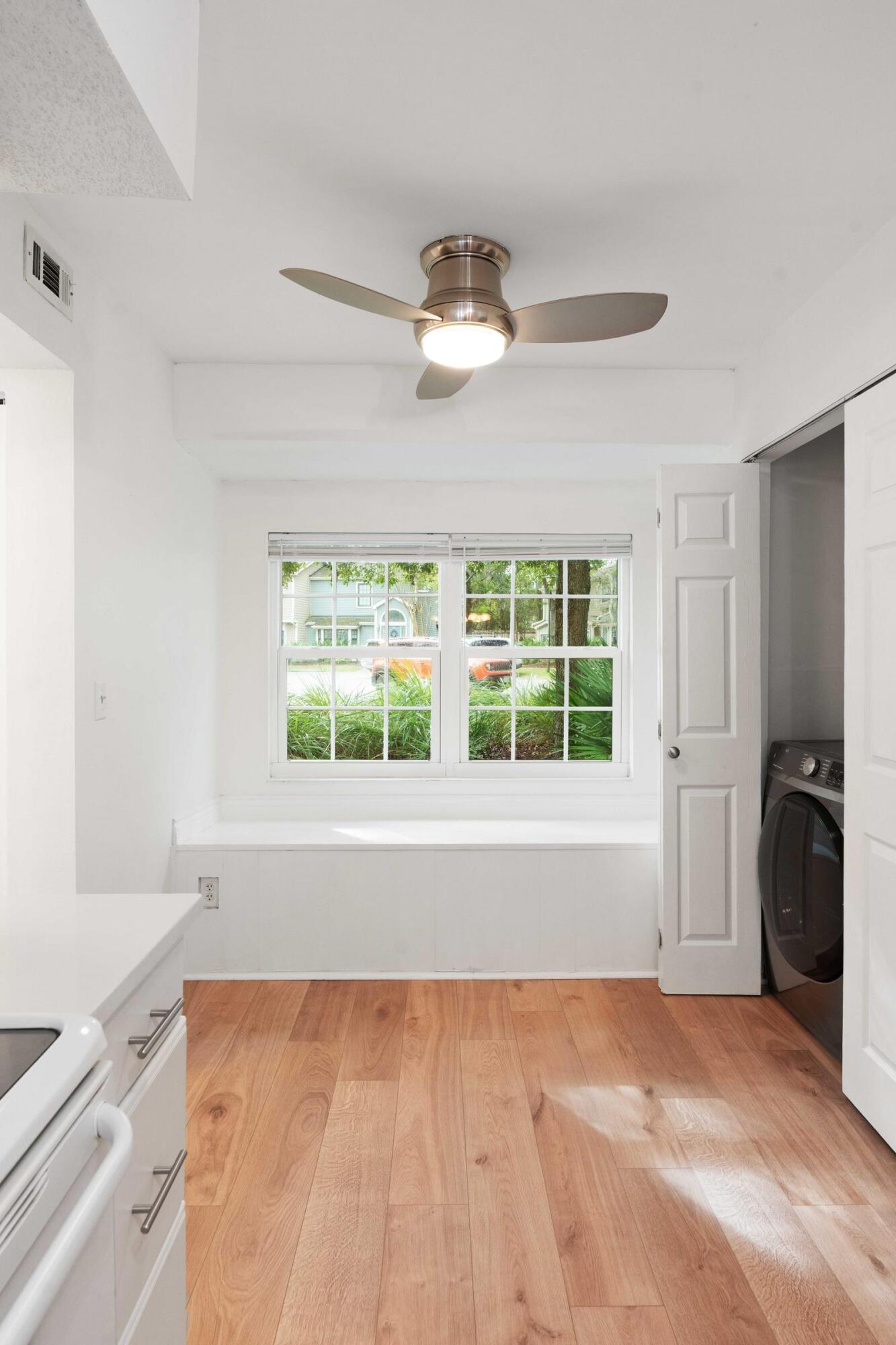 1840 Belle Chez Mount Pleasant, SC 29464 - Photo 18 of 63 Window Seat in Kitchen