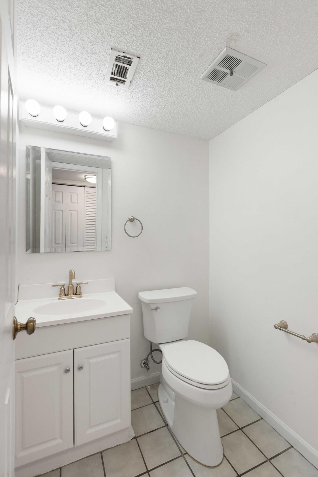 1840 Belle Chez Mount Pleasant, SC 29464 - Photo 23 of 63 Powder Room