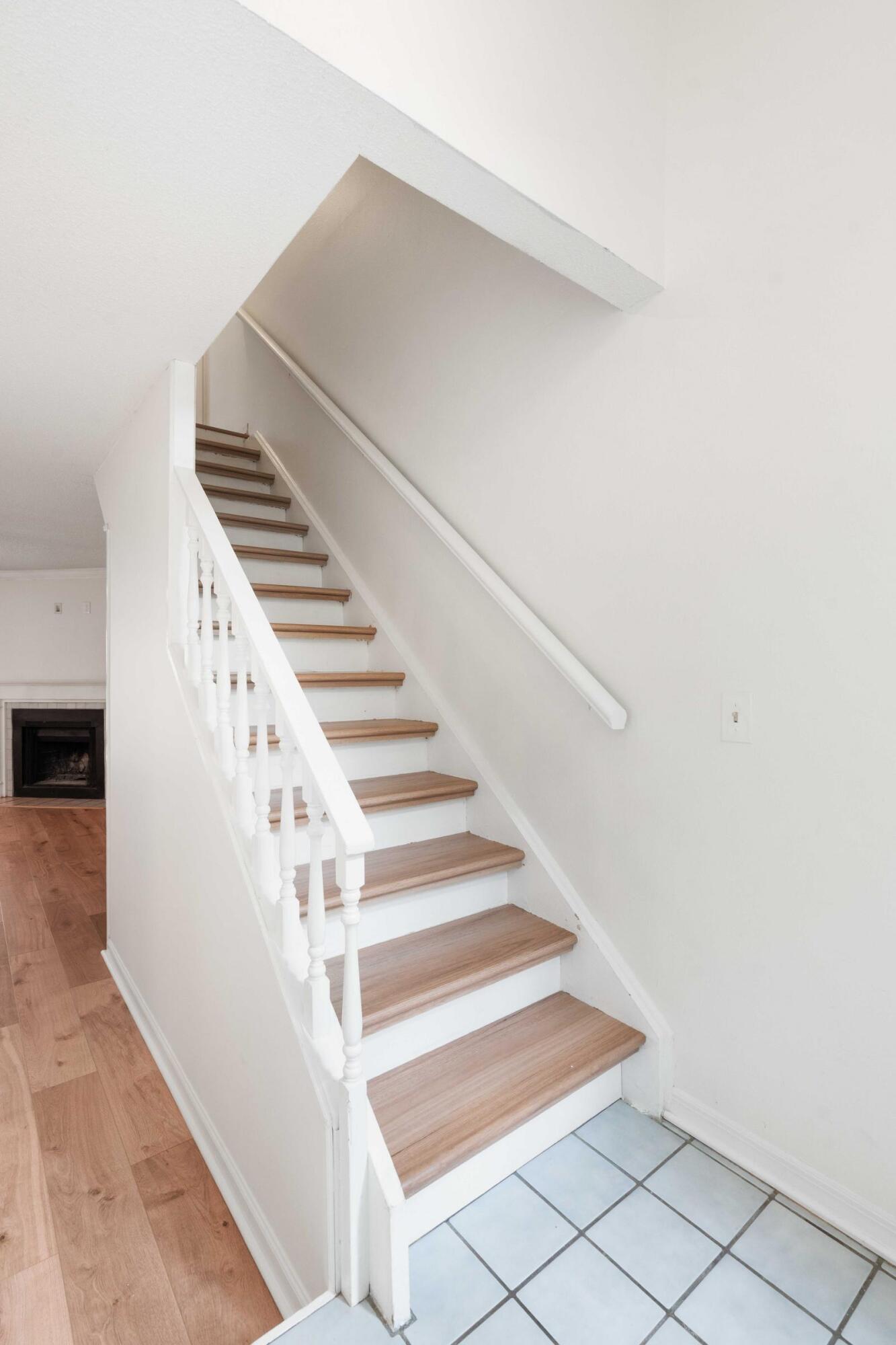 1840 Belle Chez Mount Pleasant, SC 29464 - Photo 25 of 63 Stairwell to Second Level