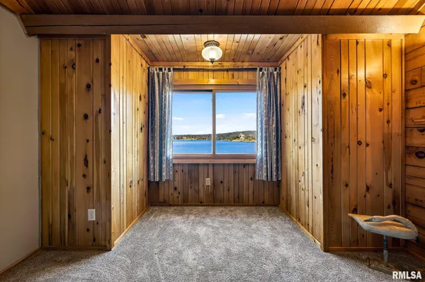 $675,000 | 115 Birch Court, Dahinda, IL 61428