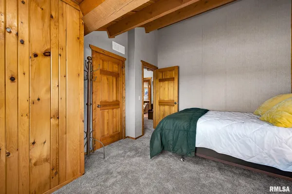 $675,000 | 115 Birch Court, Dahinda, IL 61428