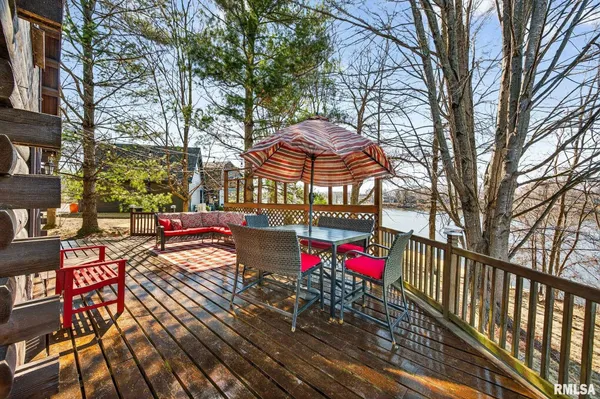 $675,000 | 115 Birch Court, Dahinda, IL 61428