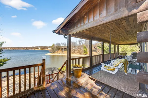 $675,000 | 115 Birch Court, Dahinda, IL 61428