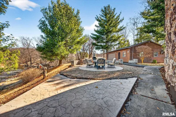 $675,000 | 115 Birch Court, Dahinda, IL 61428