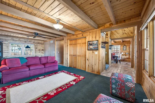 $675,000 | 115 Birch Court, Dahinda, IL 61428