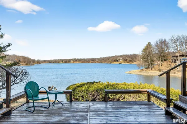 $675,000 | 115 Birch Court, Dahinda, IL 61428