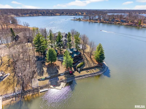 $675,000 | 115 Birch Court, Dahinda, IL 61428