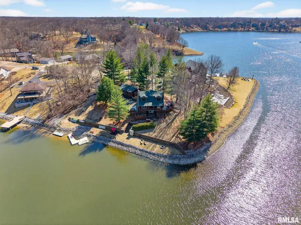 $675,000 | 115 Birch Court, Dahinda, IL 61428