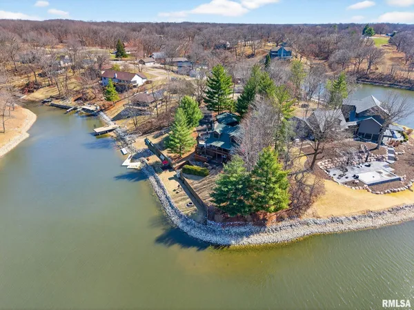 $675,000 | 115 Birch Court, Dahinda, IL 61428