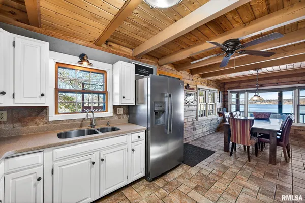 $675,000 | 115 Birch Court, Dahinda, IL 61428