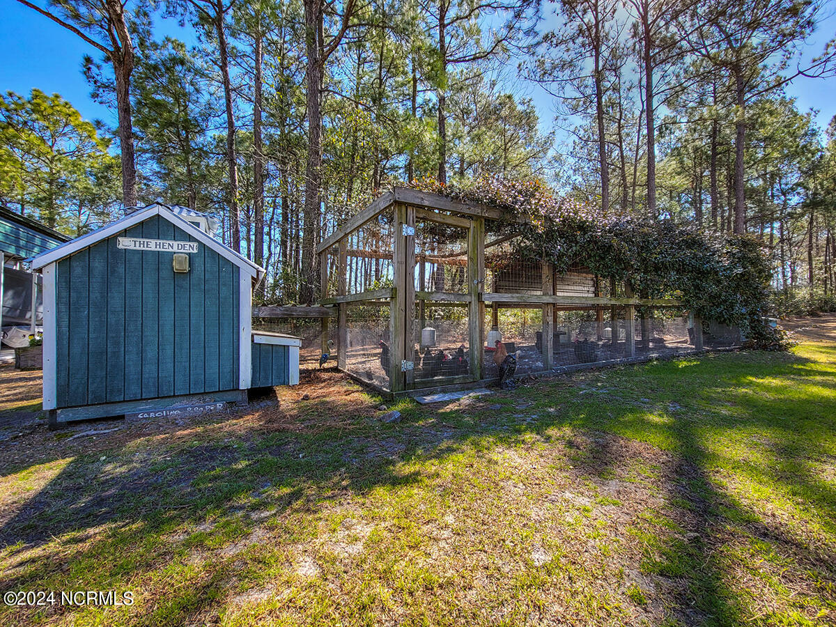 171 Stump Sound Church Road Holly Ridge, NC 28445 - Photo 59 of 111 Chicken coop