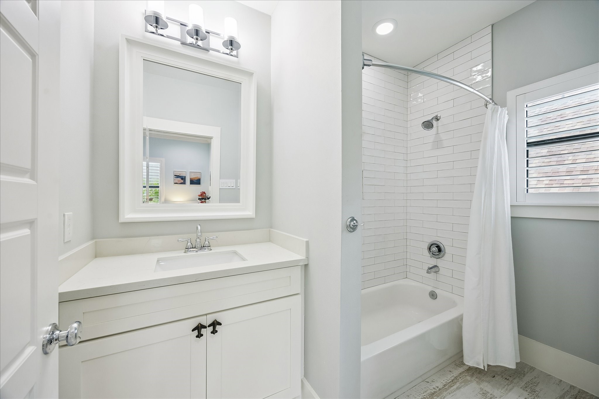 1519 Richelieu Lane Houston, TX 77018 - Photo 18 of 30 Bathroom #4