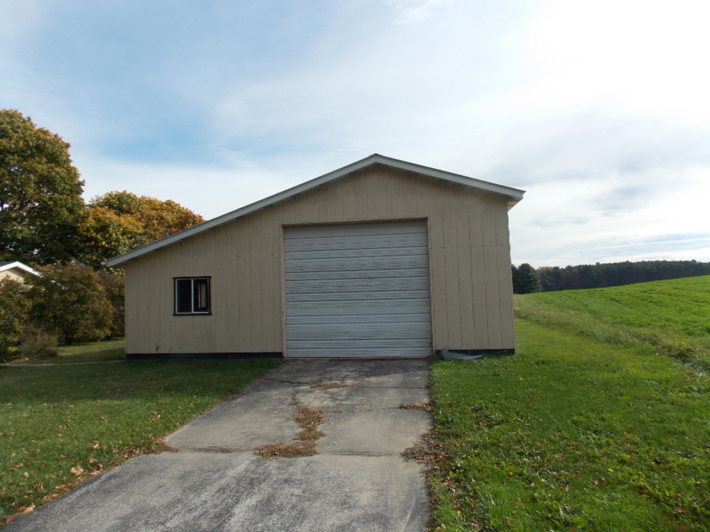 10134 Sikkenga Road Montague, MI 49437 - Photo 39 of 41 DSCN1678