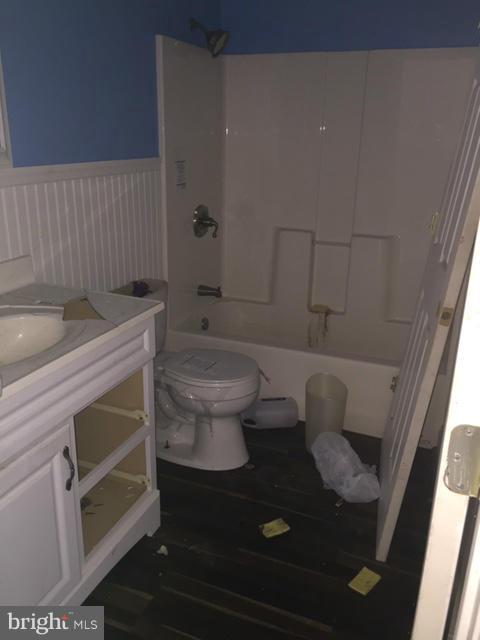 2404 Cape Horn Road Hampstead, MD 21074 - Photo 7 of 15 Bath