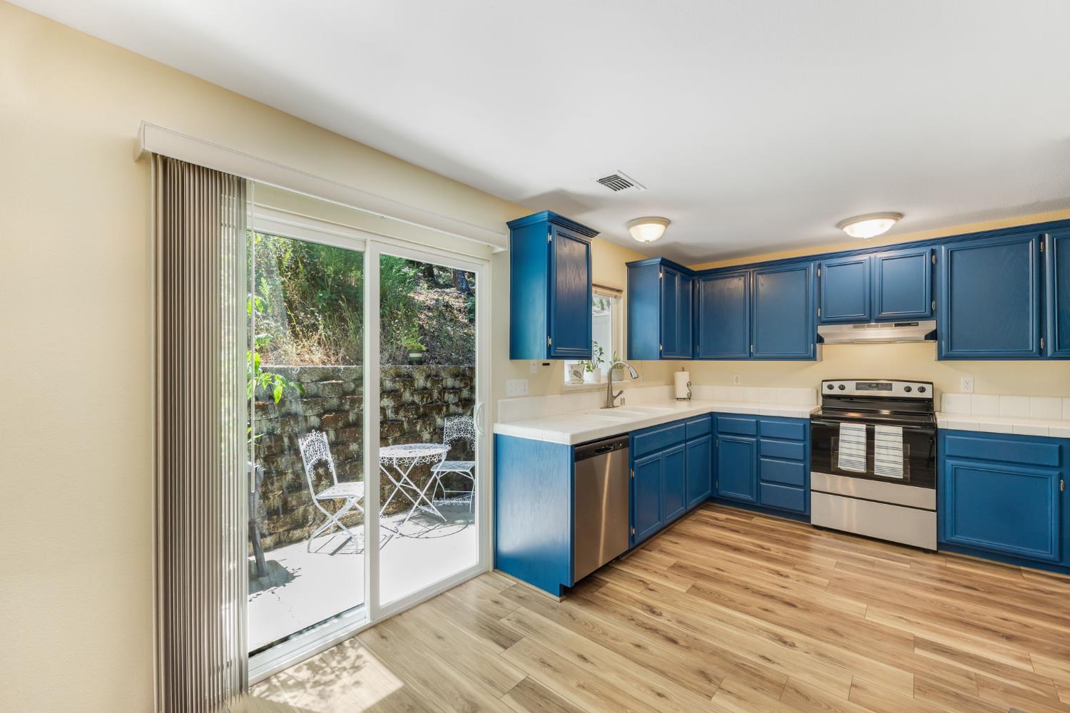 1392 Oak Ridge Drive Colfax, CA 95713 - Photo 14 of 44