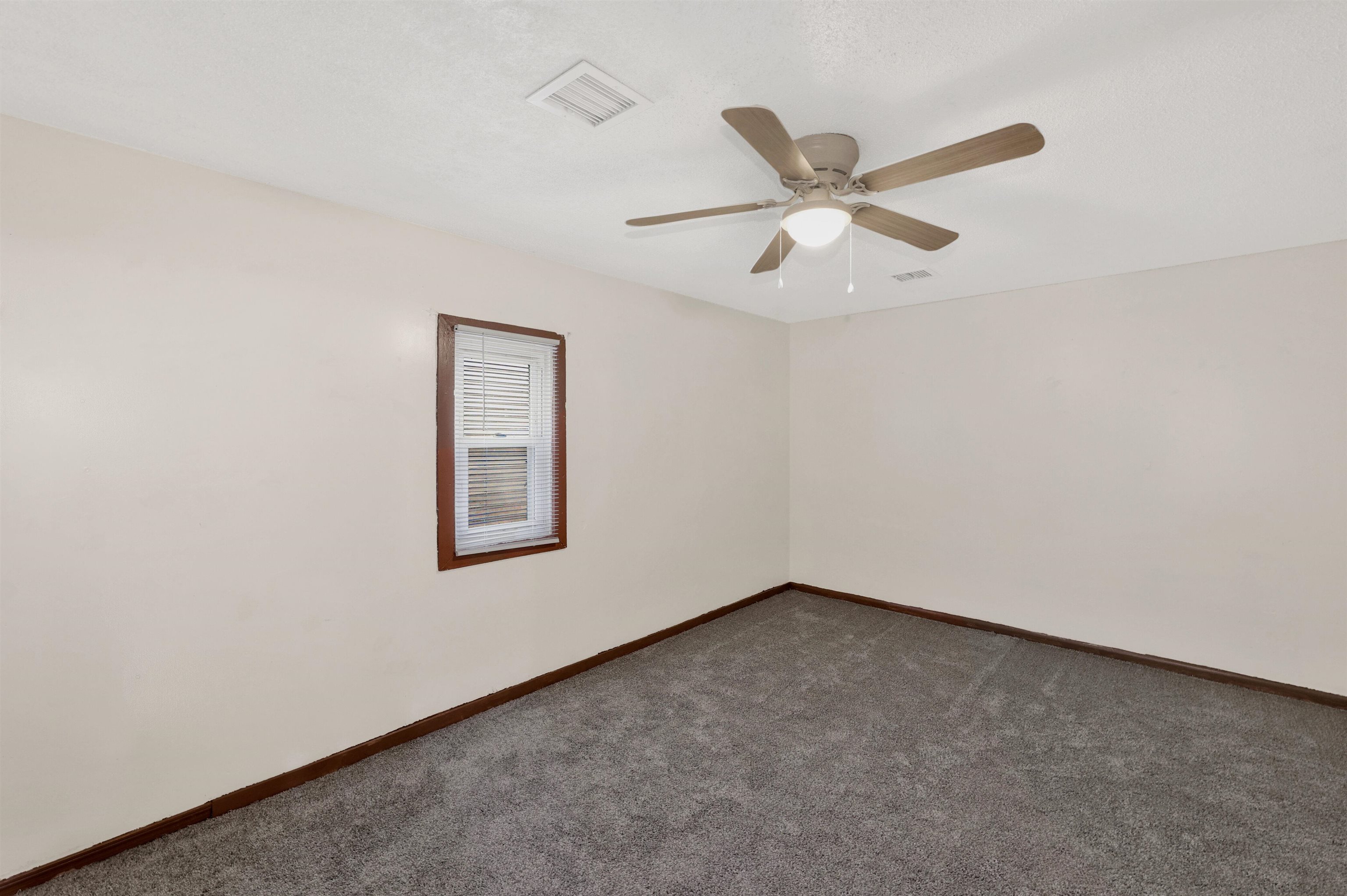 2515 South Mosley Street Wichita, KS 67216 - Photo 17 of 25