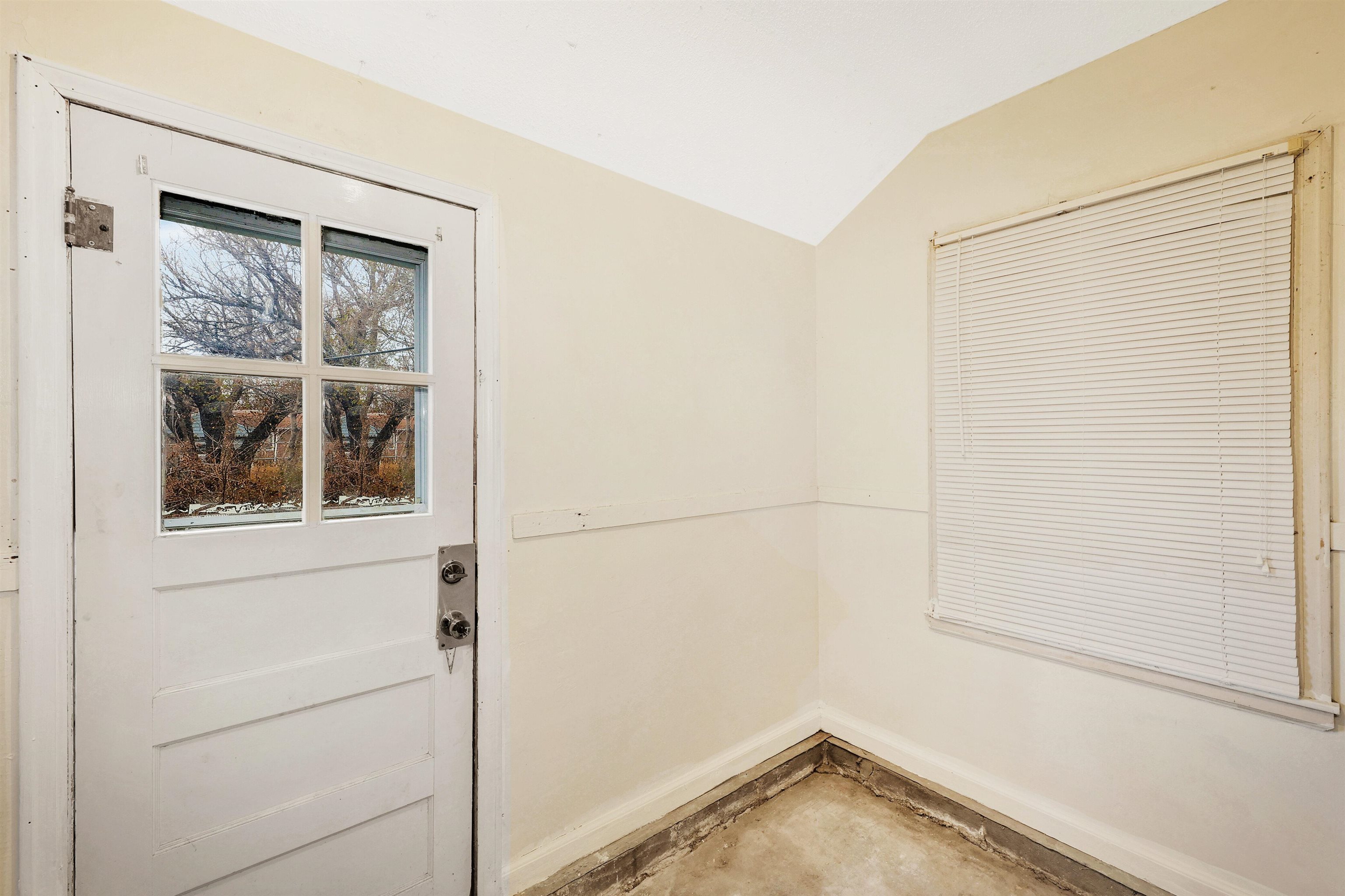 2515 South Mosley Street Wichita, KS 67216 - Photo 19 of 25