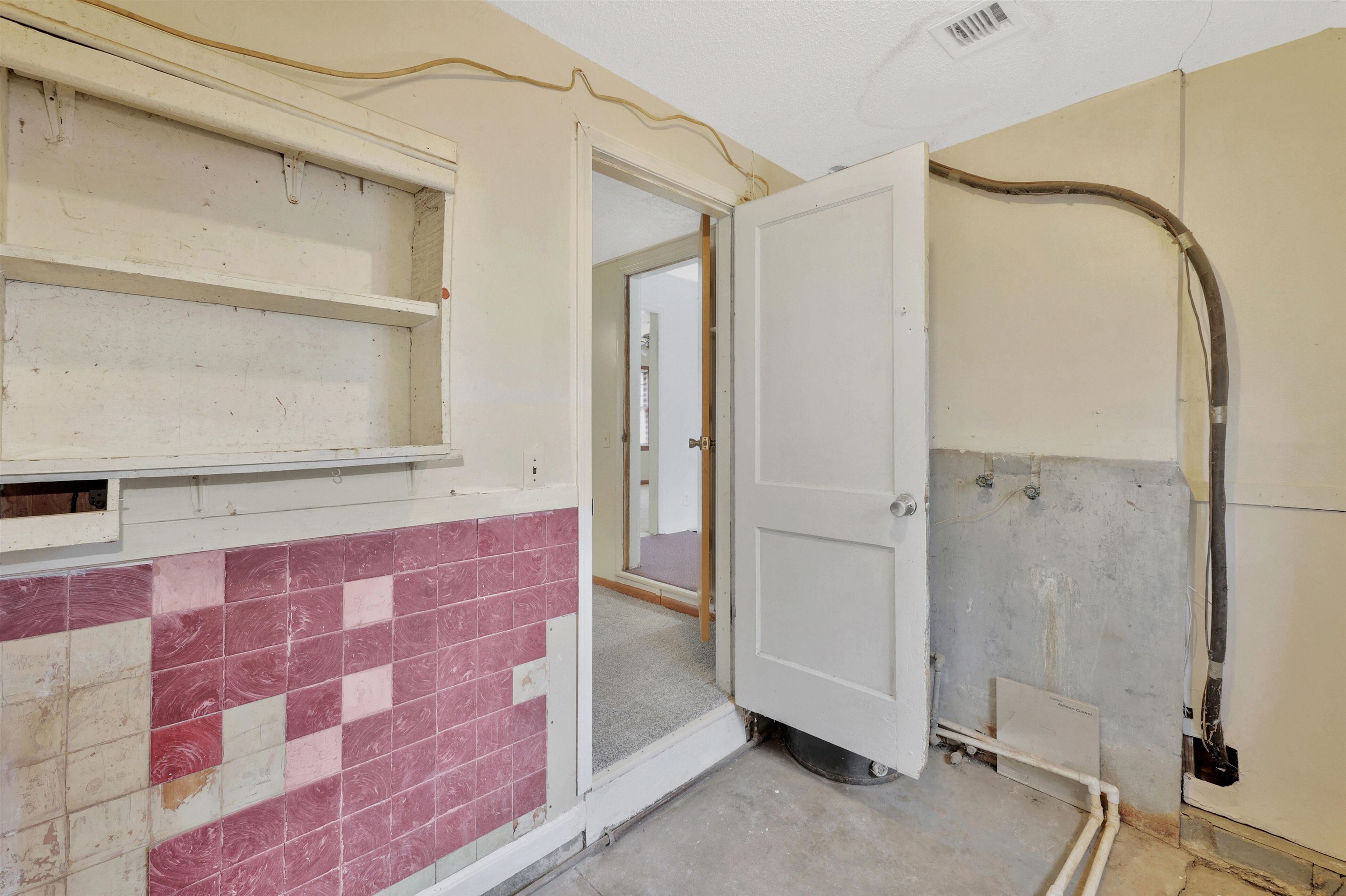 2515 South Mosley Street Wichita, KS 67216 - Photo 20 of 25