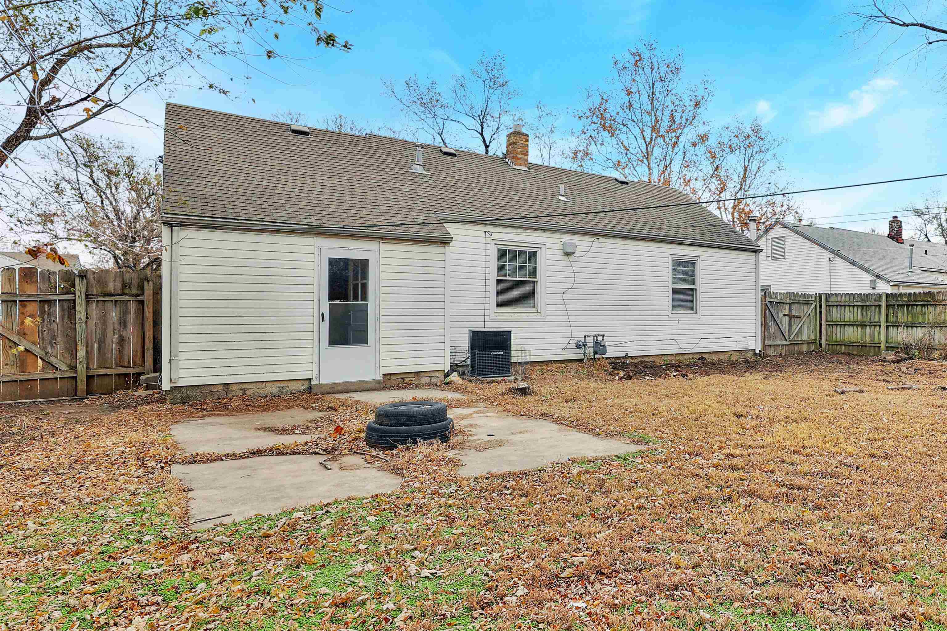 2515 South Mosley Street Wichita, KS 67216 - Photo 22 of 25