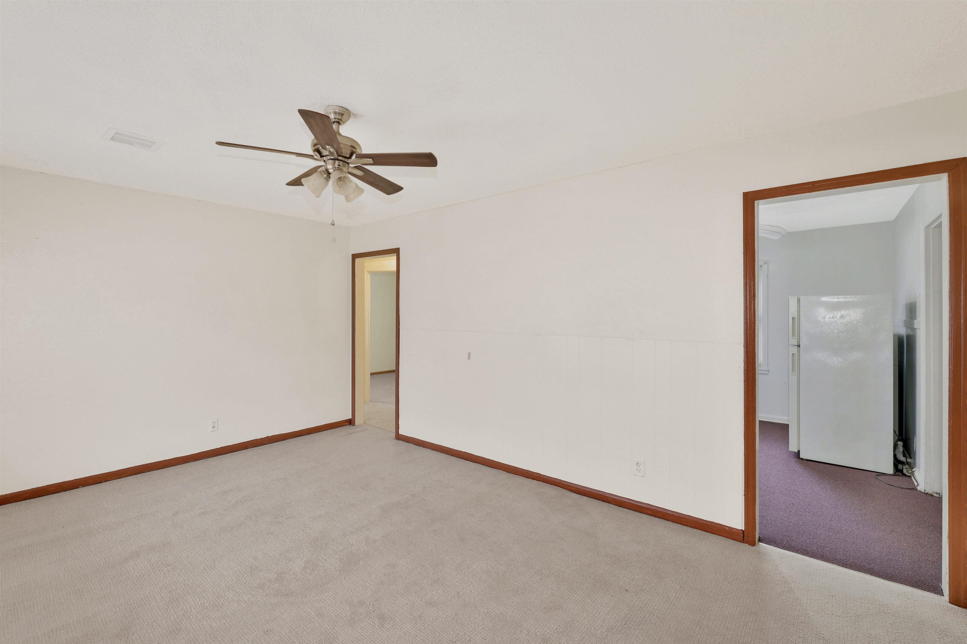 2515 South Mosley Street Wichita, KS 67216 - Photo 4 of 25