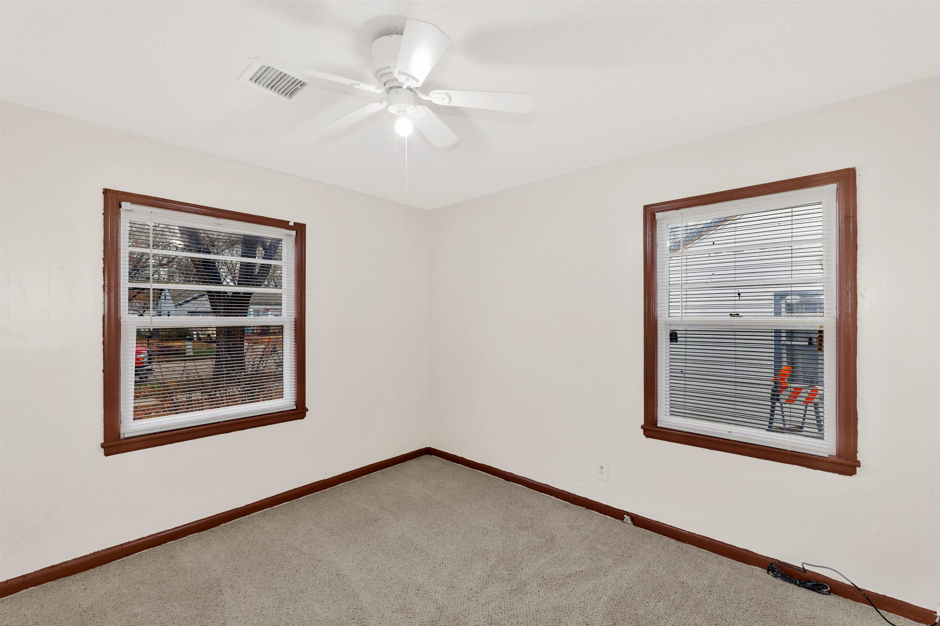 2515 South Mosley Street Wichita, KS 67216 - Photo 10 of 25