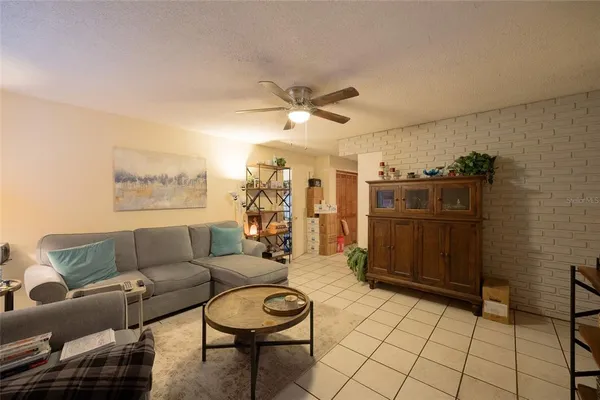 $299,995 | 726 Fairmont Drive, Brandon, FL 33511