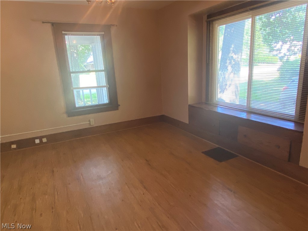 3361 Darrow Road Stow, OH 44224 - Photo 5 of 26