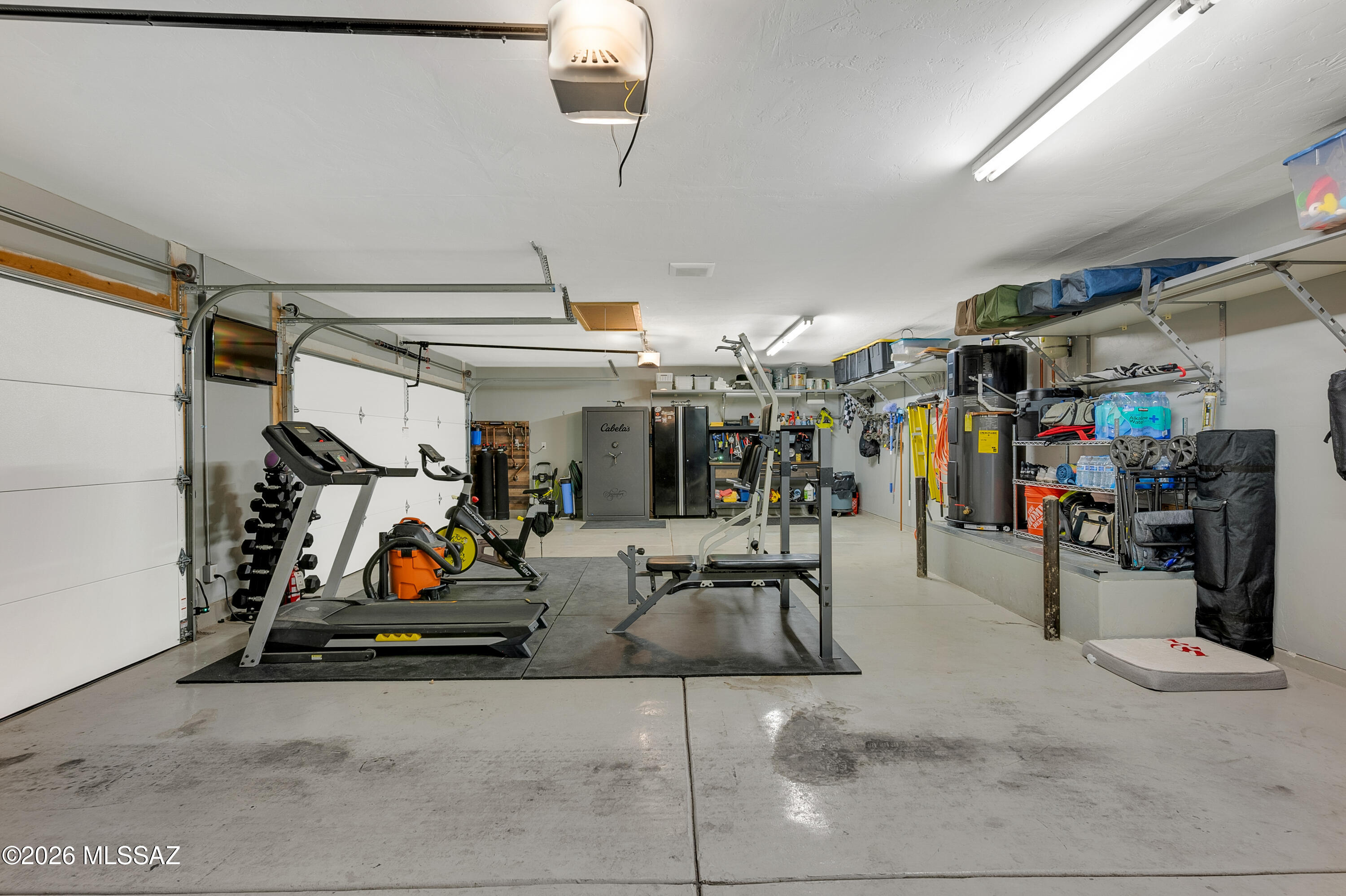 4892 West Sunset Road Tucson, AZ 85743 - Photo 39 of 45 Polished Grage