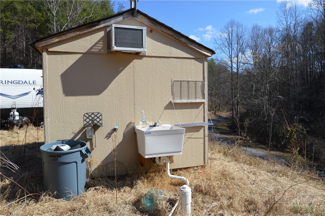 1617 Pot Rock Road Galax, VA 24333 - Photo 16 of 50 Gallery Image 16