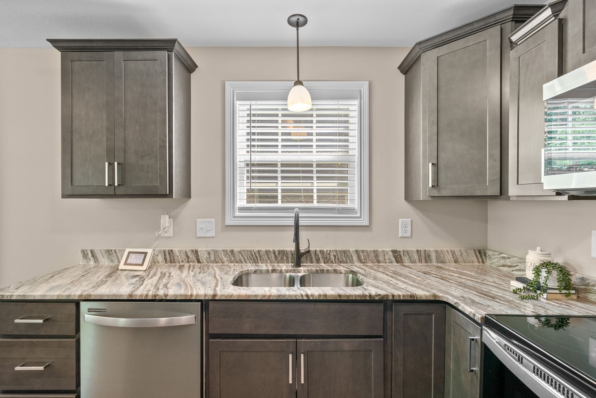 1136 Racker Drive Clarksville, TN 37043 - Photo 11 of 29