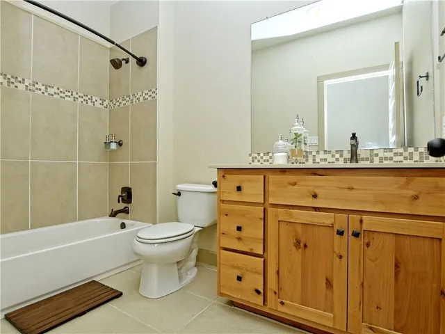 $3,395 | 1409 Sanchez Street, Unit A, Austin, TX 78702