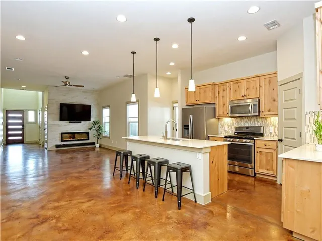 $3,395 | 1409 Sanchez Street, Unit A, Austin, TX 78702