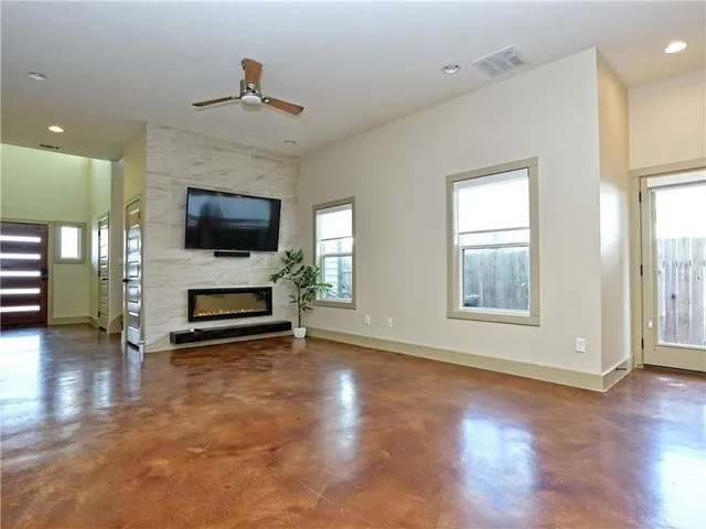 $3,395 | 1409 Sanchez Street, Unit A, Austin, TX 78702