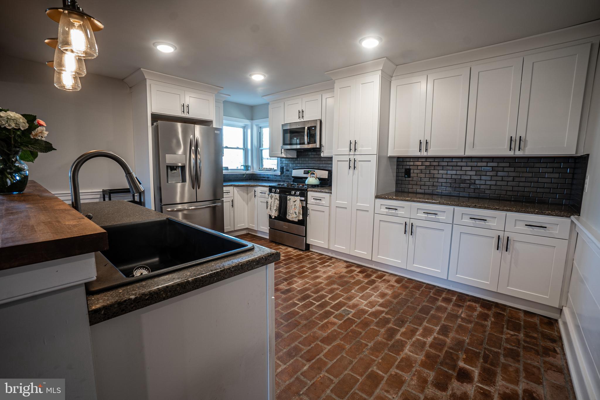 2202 Black Rock Road Hanover, PA 17331 - Photo 8 of 34