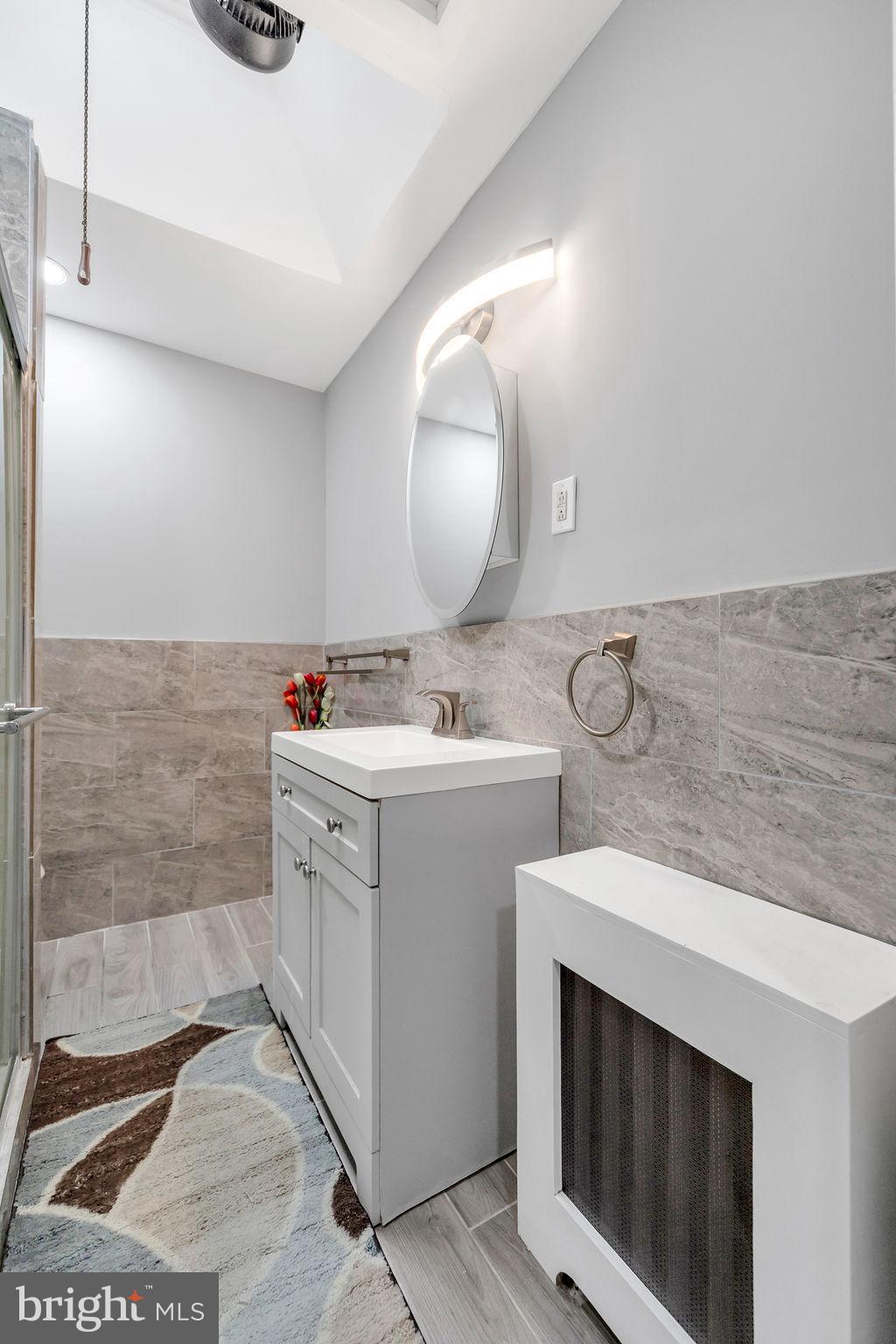 418 Hampden Road Upper Darby, PA 19082 - Photo 23 of 27