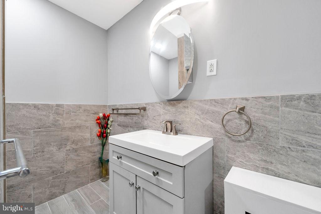 418 Hampden Road Upper Darby, PA 19082 - Photo 24 of 27