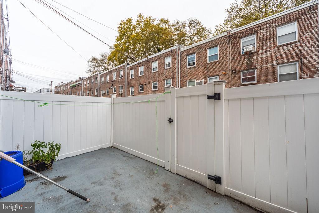 418 Hampden Road Upper Darby, PA 19082 - Photo 26 of 27