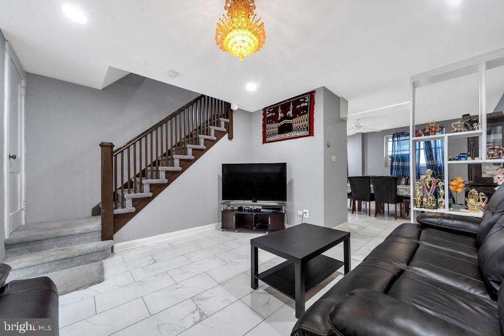 418 Hampden Road Upper Darby, PA 19082 - Photo 7 of 27