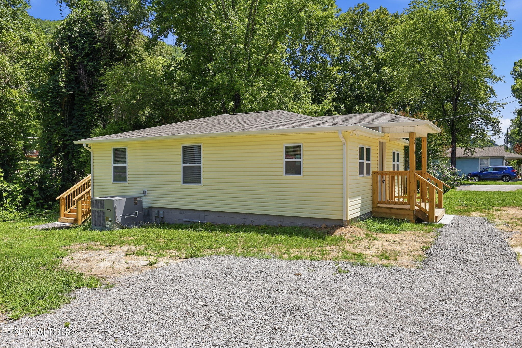 210 East Spring Street Oliver Springs, TN 37840 - Photo 23 of 23