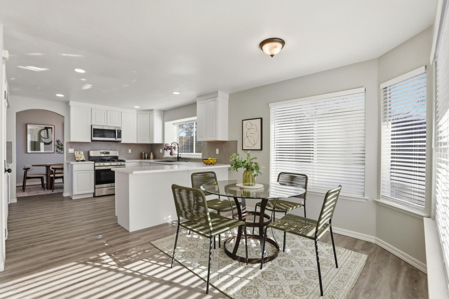 7300 Saltgrass Way Elk Grove, CA 95758 - Photo 10 of 41