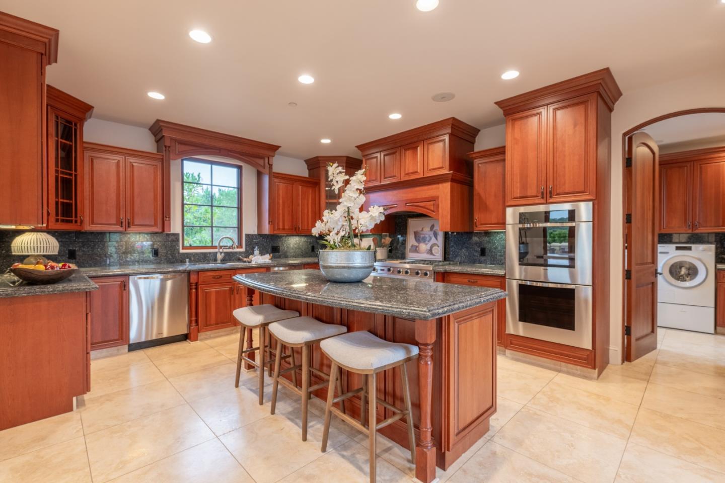 500 Belavida Road Monterey, CA 93940 - Photo 10 of 62