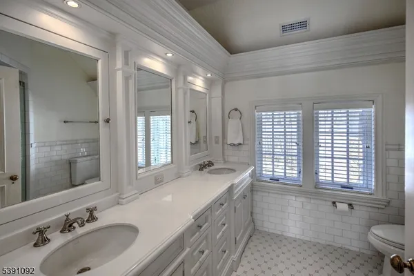 $6,300,000 | 156 Overleigh Road, Bernardsville, NJ 07924