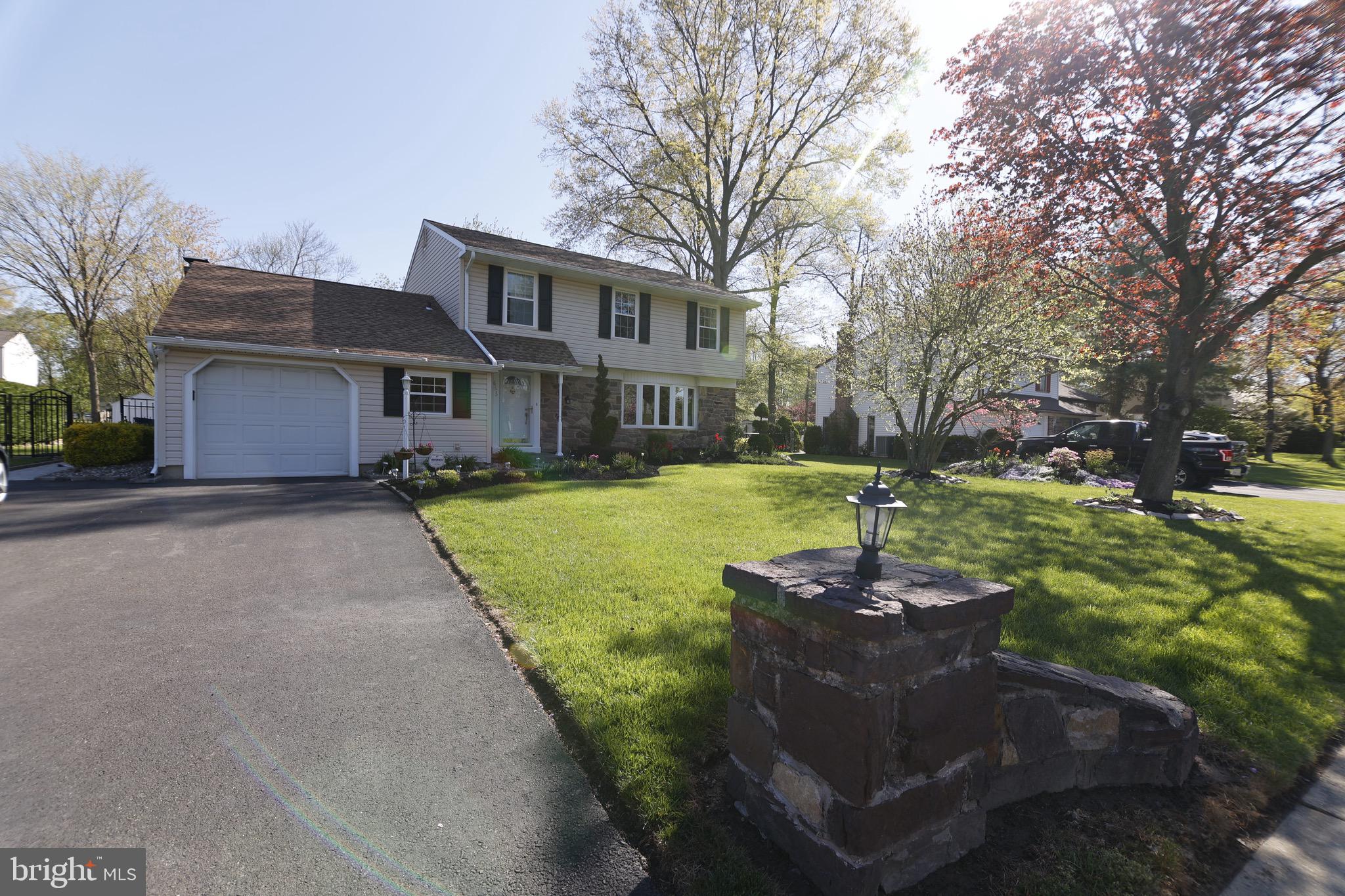 663 Claire Road Warminster, PA 18974 - Photo 3 of 45 Gallery Image 3