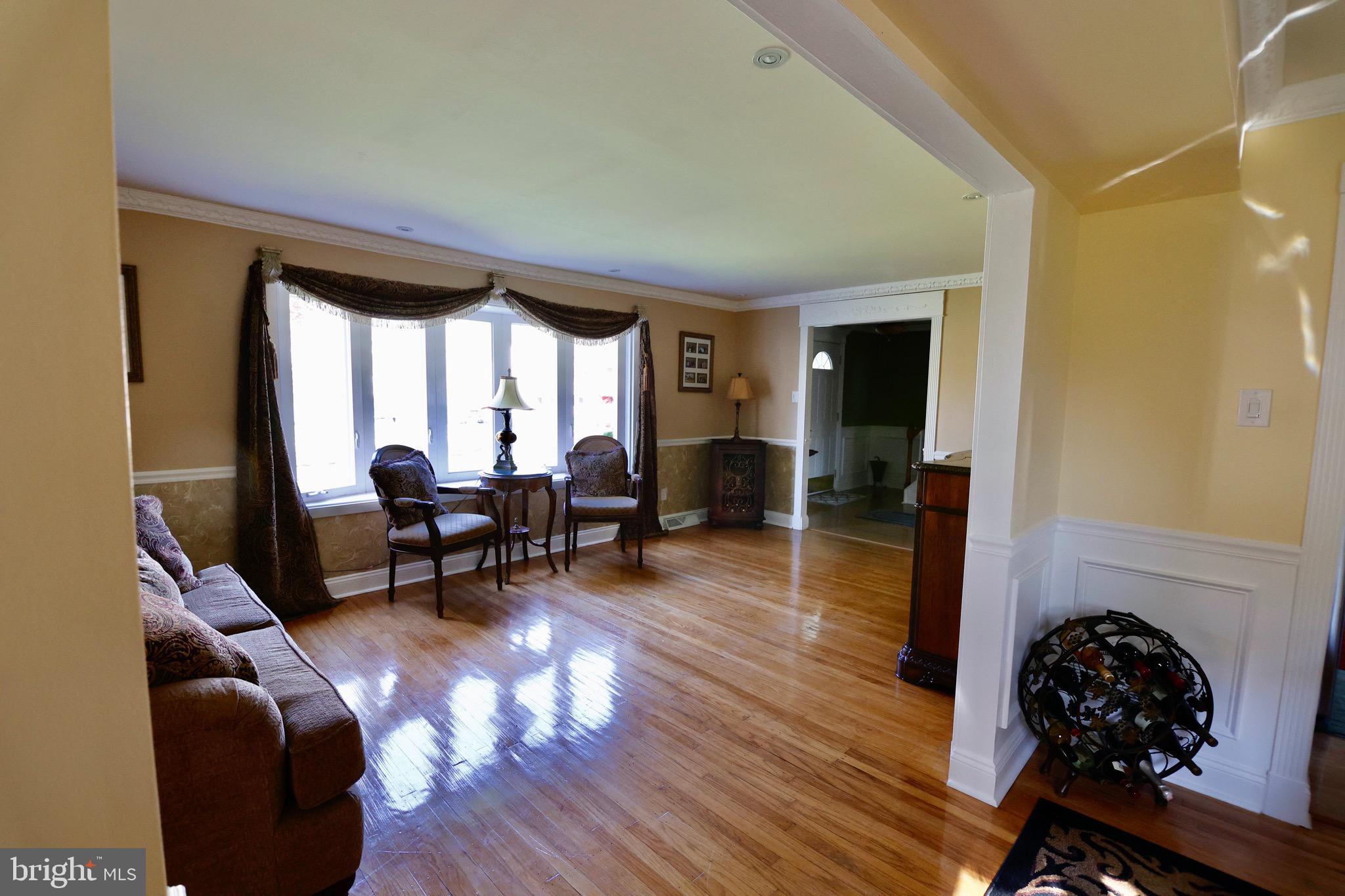 663 Claire Road Warminster, PA 18974 - Photo 6 of 45 Gallery Image 6